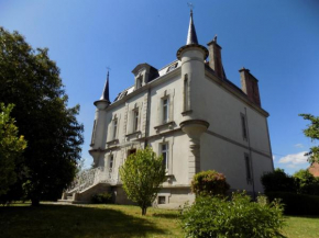 Le Castel de Louis Gîte 15 personnes 6 chambres Billard